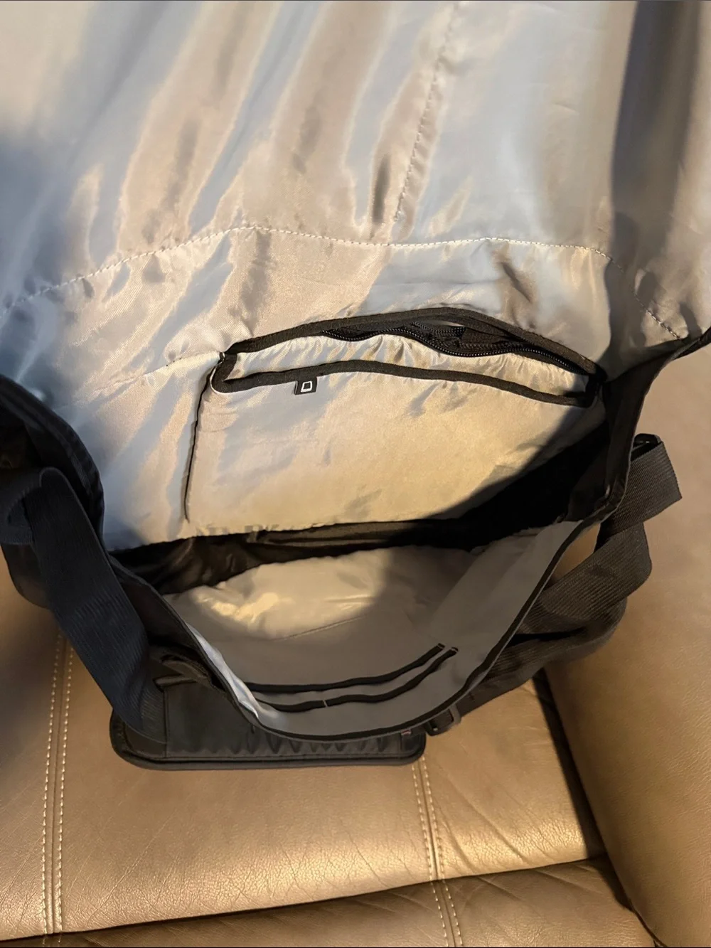Jansport Black Men's Messenger Bag with Front Zipper Pocket